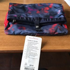 Lululemon NWT Sweaty or Not Gear Bag